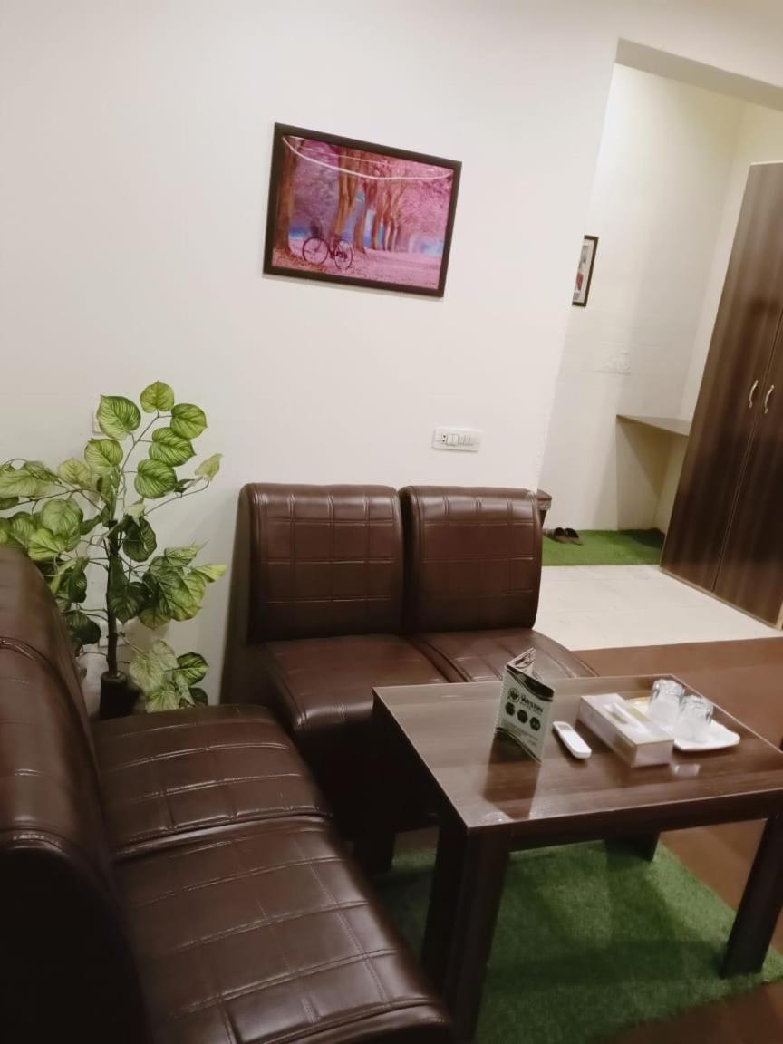 Westin Suites Lahore Bilik gambar